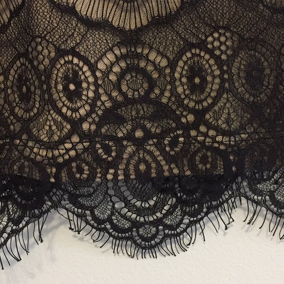 StyleStalker Lace Skirt - Picture 4 of 4